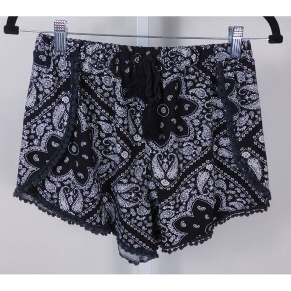 Paisley Print Shorts Womens S Black White Elastic Waist Pom Pom Trim - Picture 1 of 11